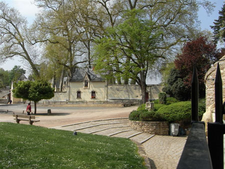 SAUMUR 62