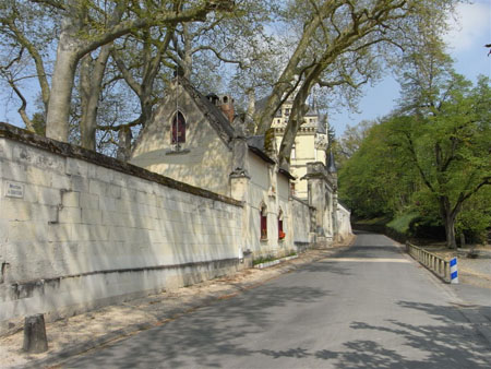 SAUMUR 64